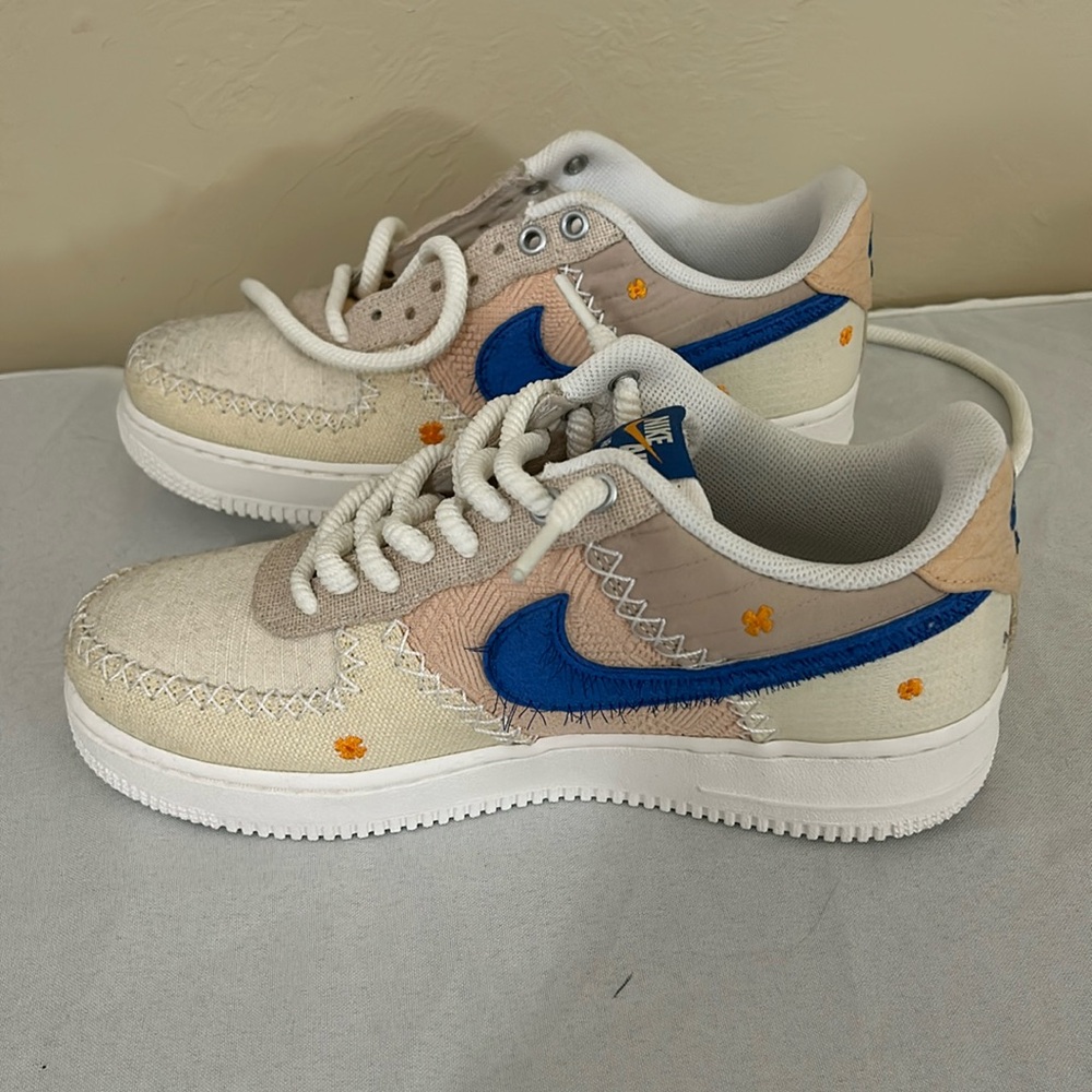 Nike Air Force 1 anniversary edition LA Flea size 8 never worn